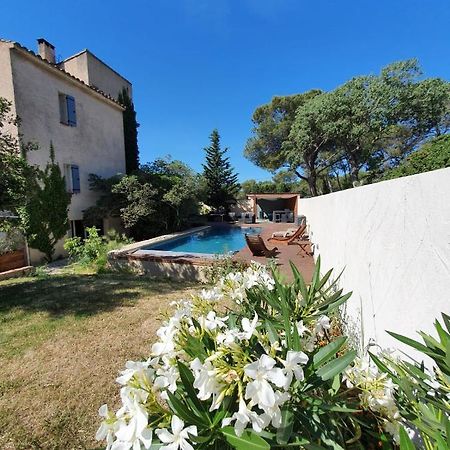 La Cigale Et La Fourmi Apartment Nîmes Exterior photo